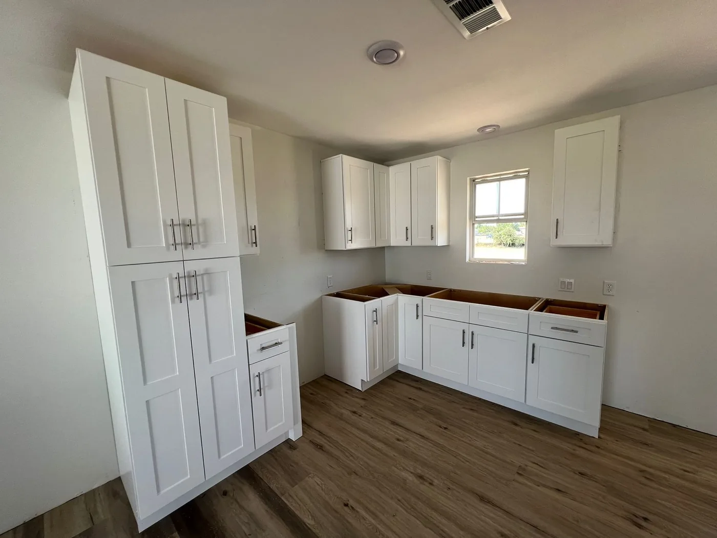 Kitchen Cabinet Trends vs Timeless Classics: What to Pick for Resale Value — WoodArt Cabinets San Antonio
